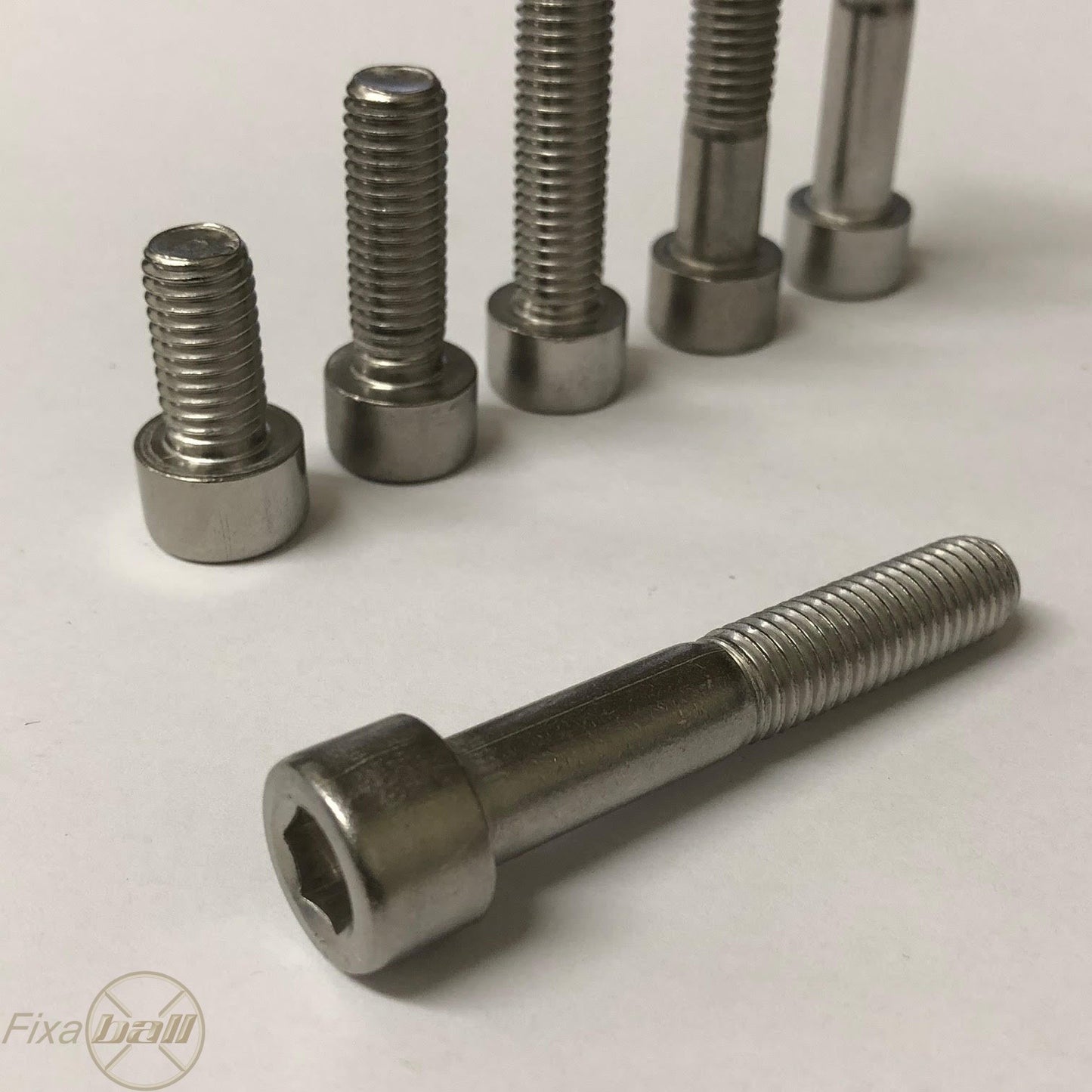 M4, Socket Cap Screw, A2/ 304 Stainless Steel, DIN 912. Socket Screw, Cap Head M4, Socket Cap Screw, A2/ 304 Stainless Steel, DIN 912. METRIC - Cap Head